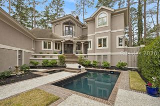 8 Long Brow Rd, Hilton Head Island, SC 29928