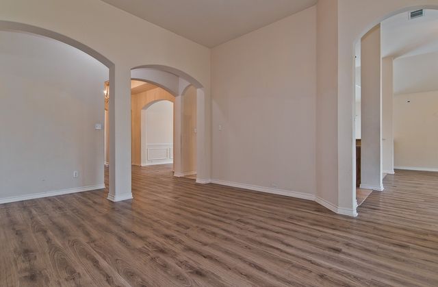 1736 Blue Stream Drive, Desoto, TX 75115