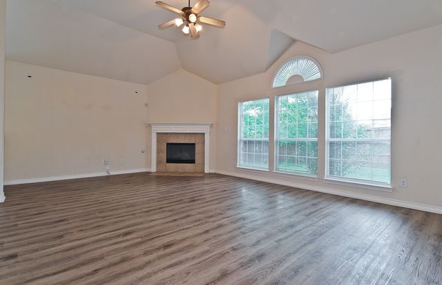 1736 Blue Stream Drive, Desoto, TX 75115