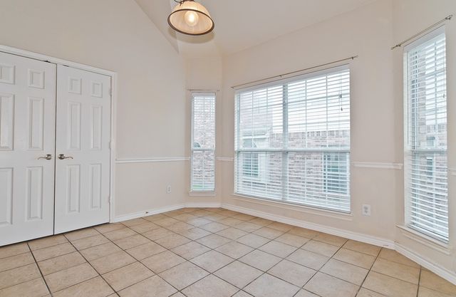 1736 Blue Stream Drive, Desoto, TX 75115