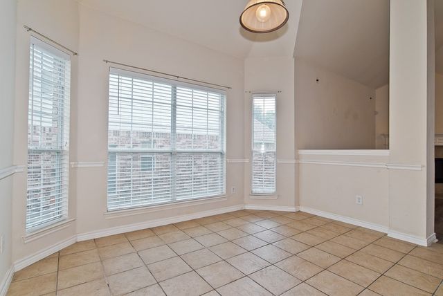 1736 Blue Stream Drive, Desoto, TX 75115