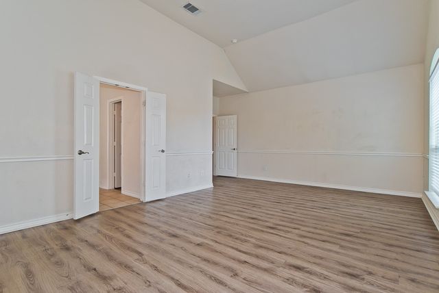 1736 Blue Stream Drive, Desoto, TX 75115