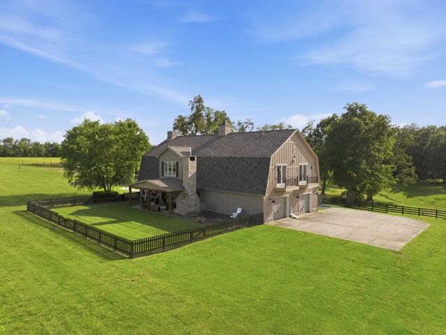 1720 Mckendree Church Road, Kevil, KY 42053