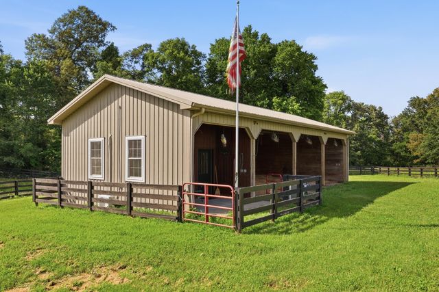 1720 Mckendree Church Road, Kevil, KY 42053