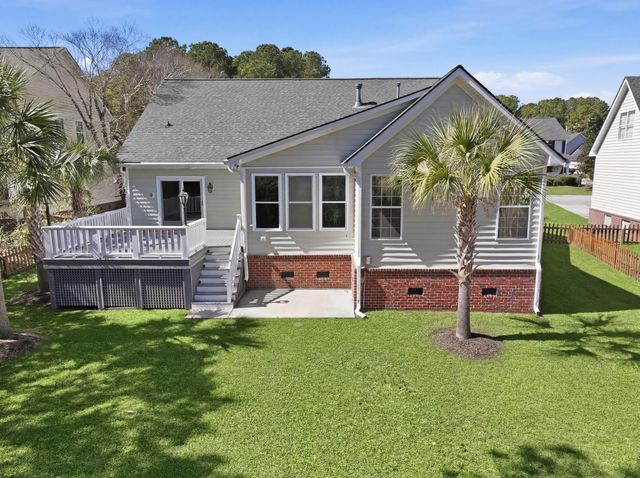 2384 Bergeron Way, Mount Pleasant, SC 29466