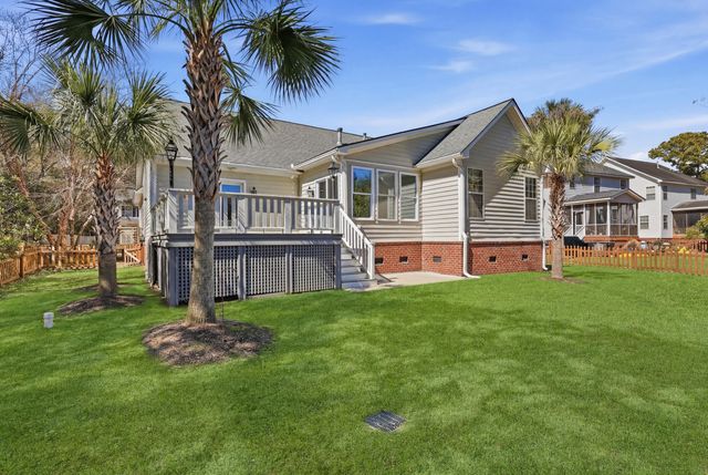 2384 Bergeron Way, Mount Pleasant, SC 29466