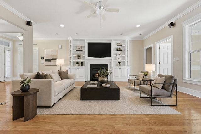 2384 Bergeron Way, Mount Pleasant, SC 29466