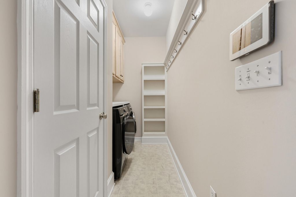 Image 28 of property listing at 2384 Bergeron Way, Mount Pleasant, SC 29466