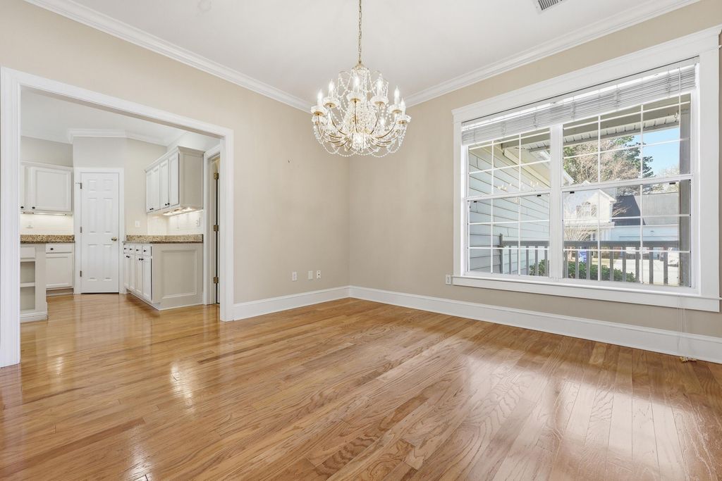 Image 5 of property listing at 2384 Bergeron Way, Mount Pleasant, SC 29466