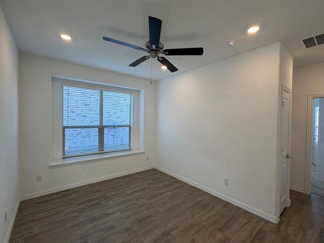 2521 Birchcrest Drive, Fort Worth, TX 76179