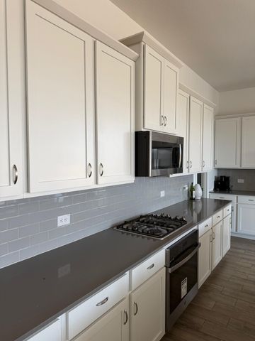 2521 Birchcrest Drive, Fort Worth, TX 76179