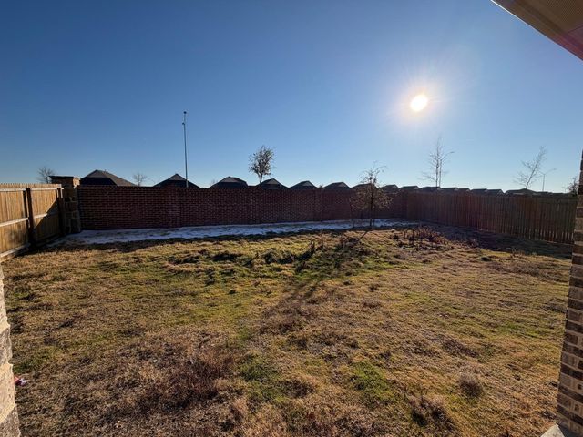 2521 Birchcrest Drive, Fort Worth, TX 76179