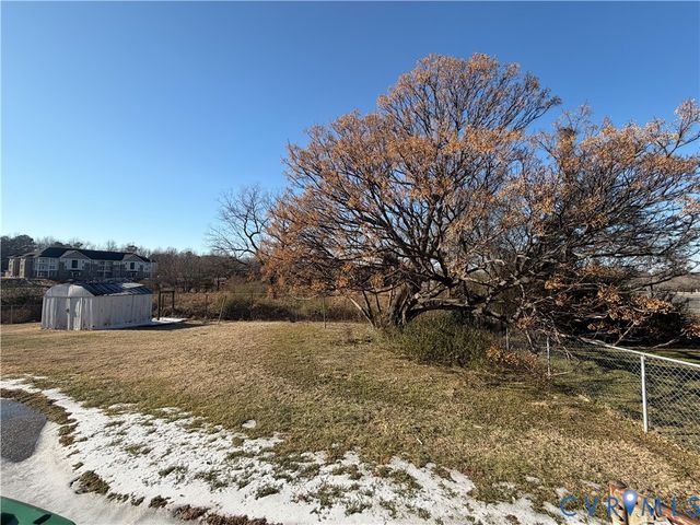 904 Augusta Ave, Petersburg, VA 23803