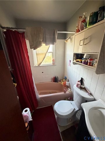 904 Augusta Ave, Petersburg, VA 23803