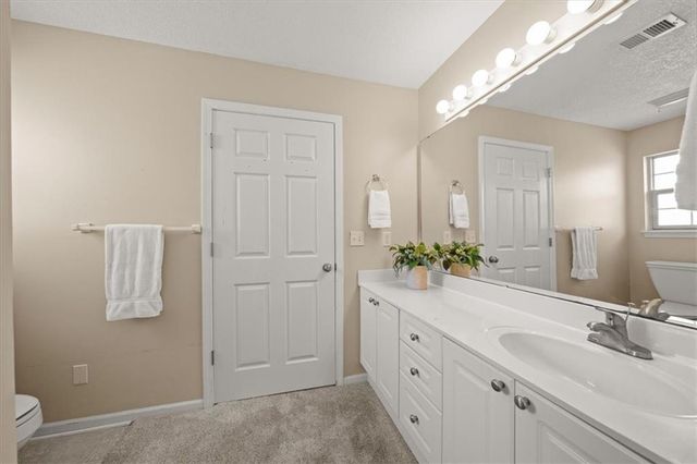 18670 W 158th Place 4703, Olathe, KS 66062