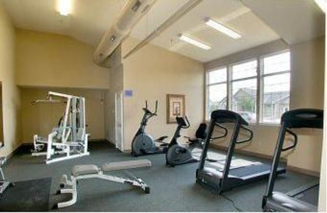 18670 W 158th Place 4703, Olathe, KS 66062