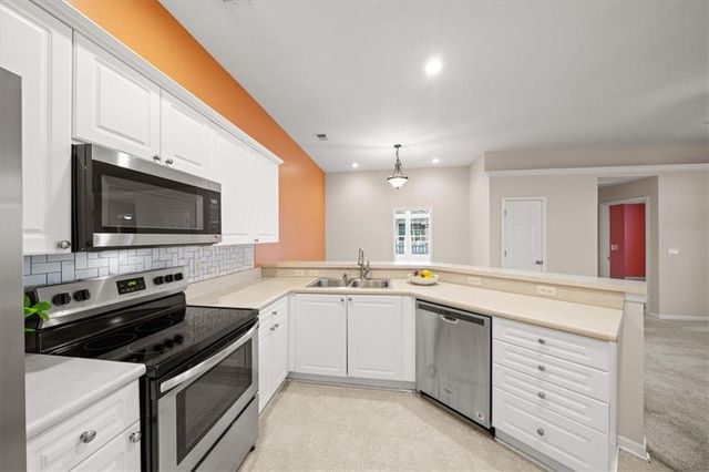 18670 W 158th Place 4703, Olathe, KS 66062