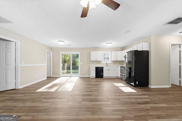 93 Robin Hood Road, Covington, GA 30014