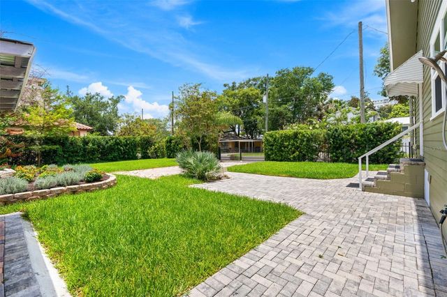 900 E PINE STREET, Orlando, FL 32801