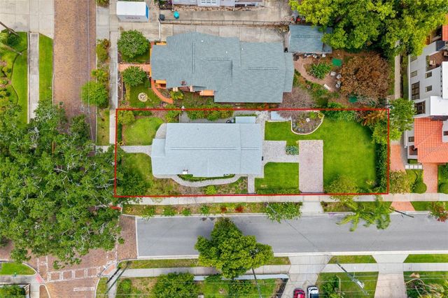 900 E PINE STREET, Orlando, FL 32801