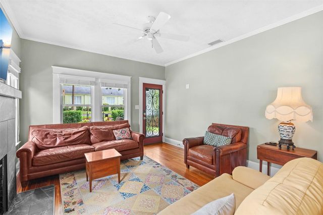 900 E PINE STREET, Orlando, FL 32801