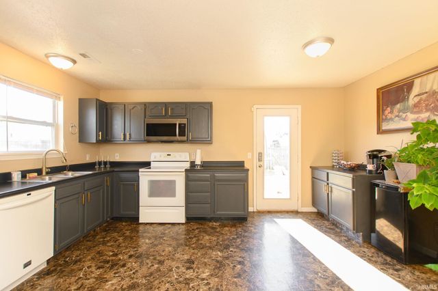 846 Springwater Road, Kokomo, IN 46902