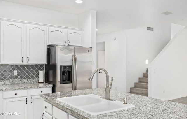 33002 N PEBBLE CREEK Drive, San Tan Valley, AZ 85143