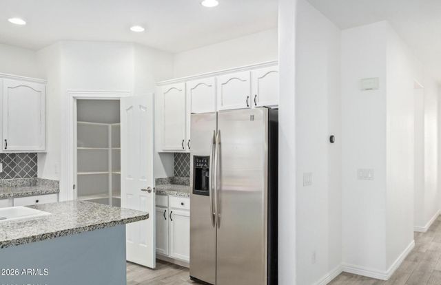33002 N PEBBLE CREEK Drive, San Tan Valley, AZ 85143