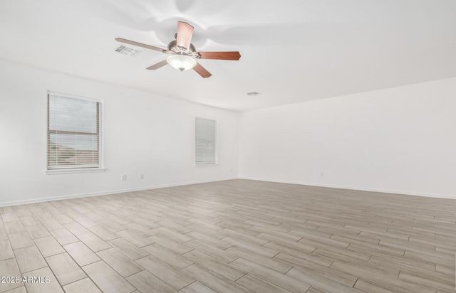 33002 N PEBBLE CREEK Drive, San Tan Valley, AZ 85143