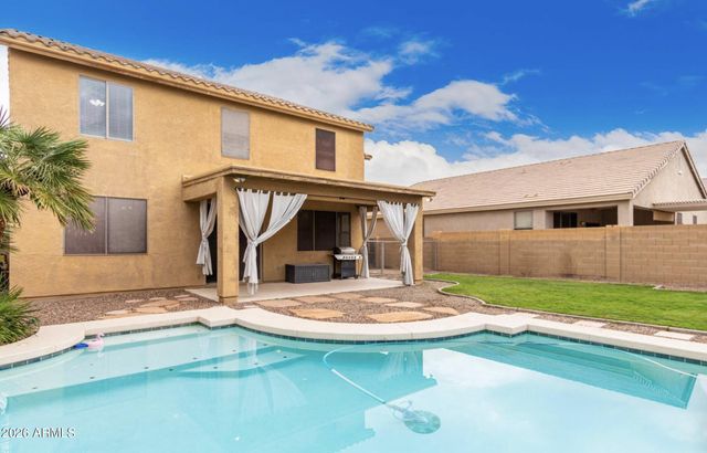 33002 N PEBBLE CREEK Drive, San Tan Valley, AZ 85143