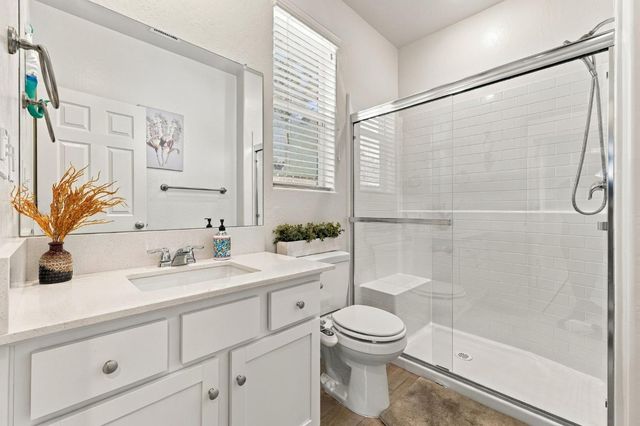 6585 E Huffman Avenue, Fresno, CA 93727