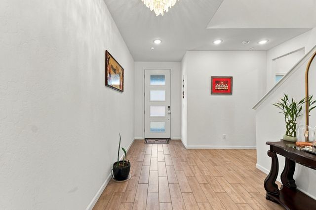 6585 E Huffman Avenue, Fresno, CA 93727