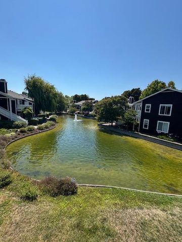 72 Bayside Court, Richmond, CA 94804