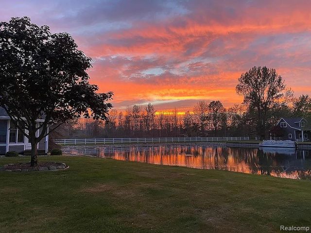 3219 Midway Drive, Onekama Township, MI 49675