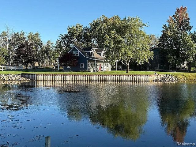 3219 Midway Drive, Onekama Township, MI 49675