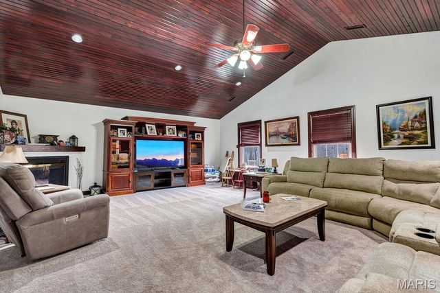 50 Sunfish Drive, Defiance, MO 63341