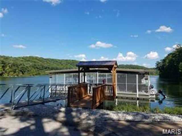 50 Sunfish Drive, Defiance, MO 63341