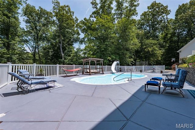 50 Sunfish Drive, Defiance, MO 63341