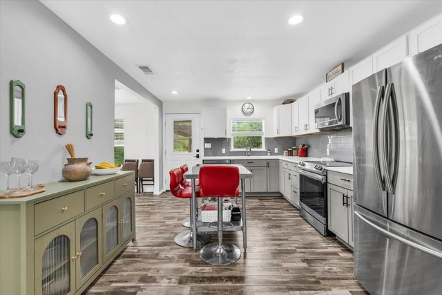 1037 County Road 2004, Glen Rose, TX 76043