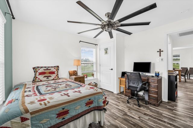 1037 County Road 2004, Glen Rose, TX 76043