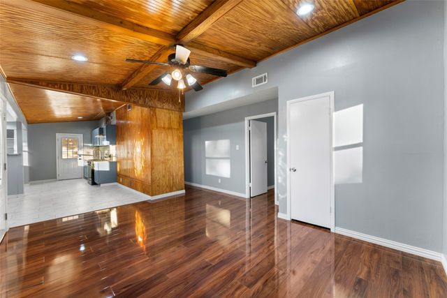 916 Wilkinson, Mesquite, TX 75149