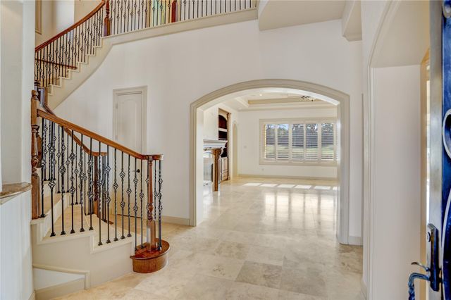 16203 Villa Fontana Way, Houston, TX 77068