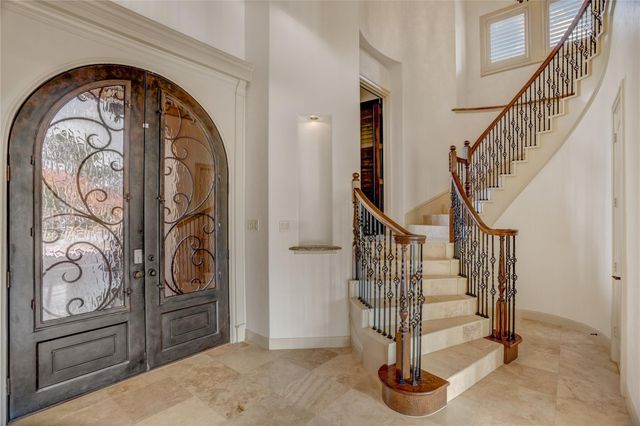 16203 Villa Fontana Way, Houston, TX 77068