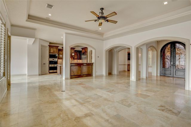 16203 Villa Fontana Way, Houston, TX 77068