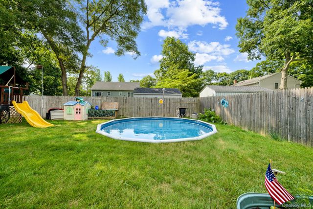 152 Parkwood Drive, Shirley, NY 11967