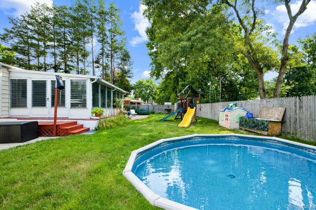 152 Parkwood Drive, Shirley, NY 11967
