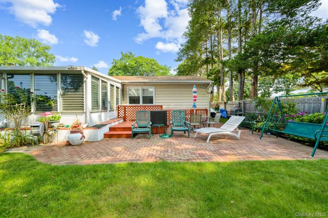 152 Parkwood Drive, Shirley, NY 11967