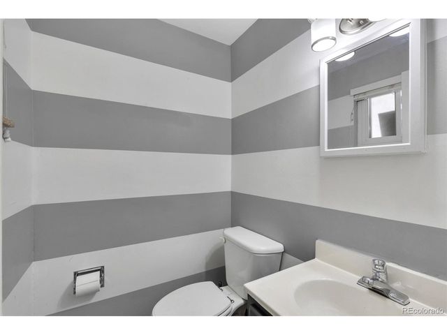 12446 E Alaska Pl, Aurora, CO 80012