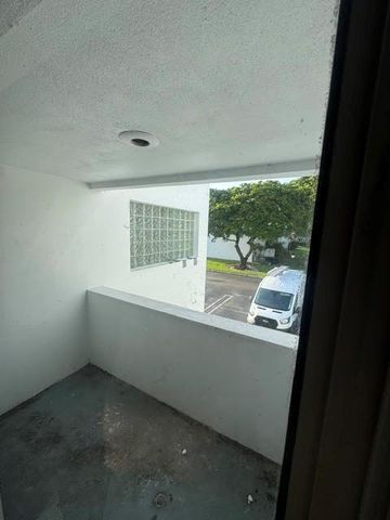 5090 ELMHURST Road C, West Palm Beach, FL 33417