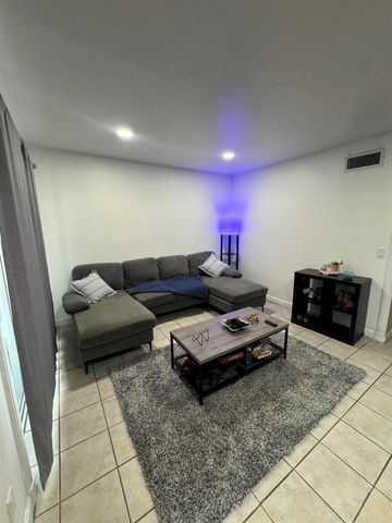 5090 ELMHURST Road C, West Palm Beach, FL 33417